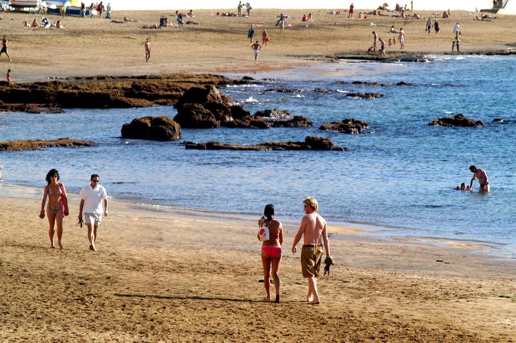 Apartamentos Luz Playa Las Palmas de Gran Canaria Bagian luar foto